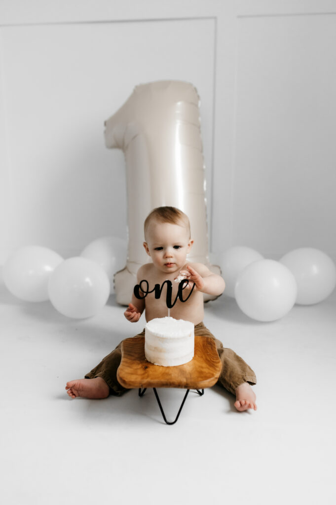 Cake smash photography WI