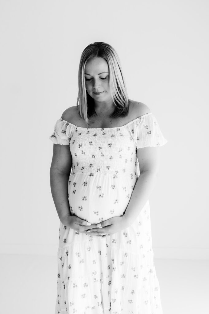 MN and WI maternity photographer