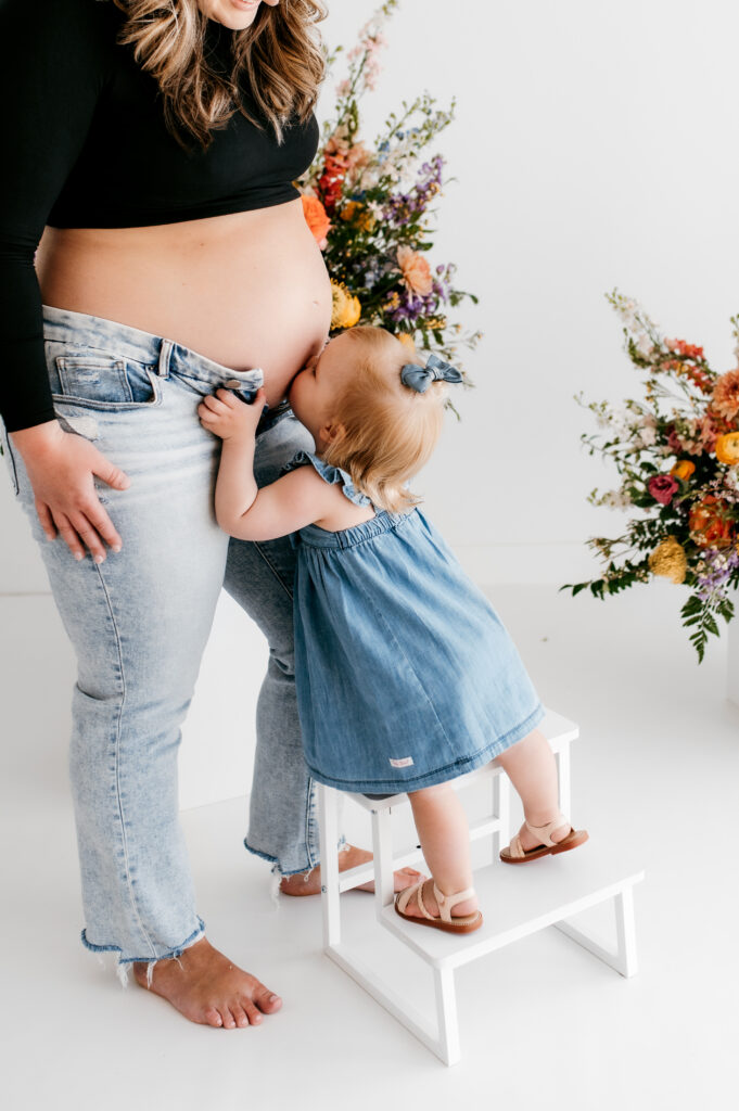 WI maternity and newborn photographer