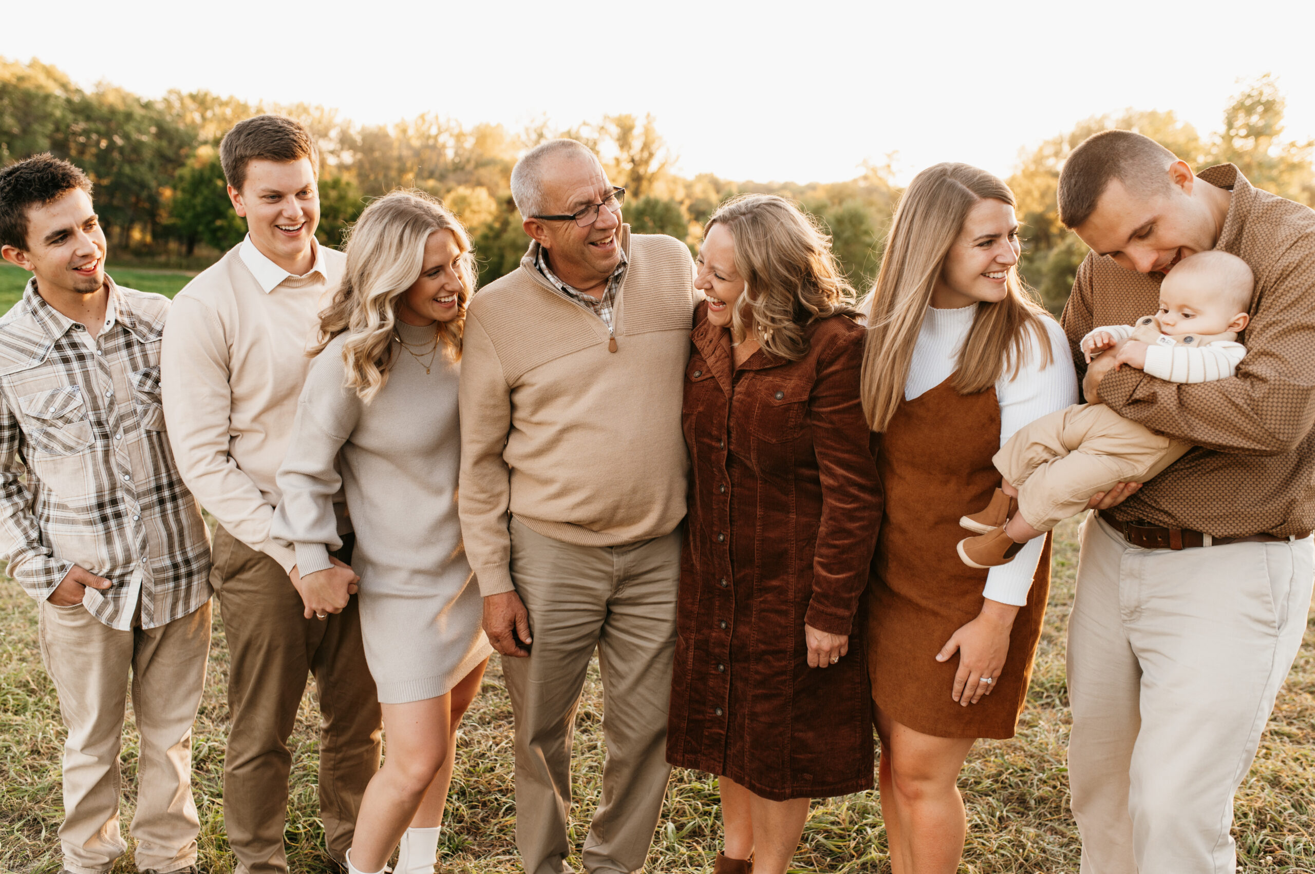 Neutral family photo outfit ideas