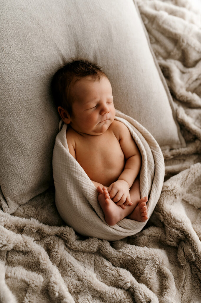 WI maternity and newborn photographer