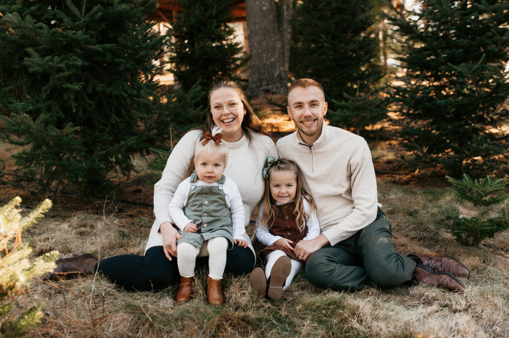 Outdoor family mini sessions Wisconsin