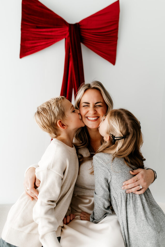 Annual holiday family photos Wisconsin